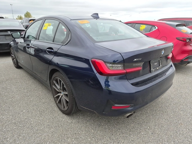 BMW 330 i xDrive - автомобили, коли, обяви за нови и употребявани 3