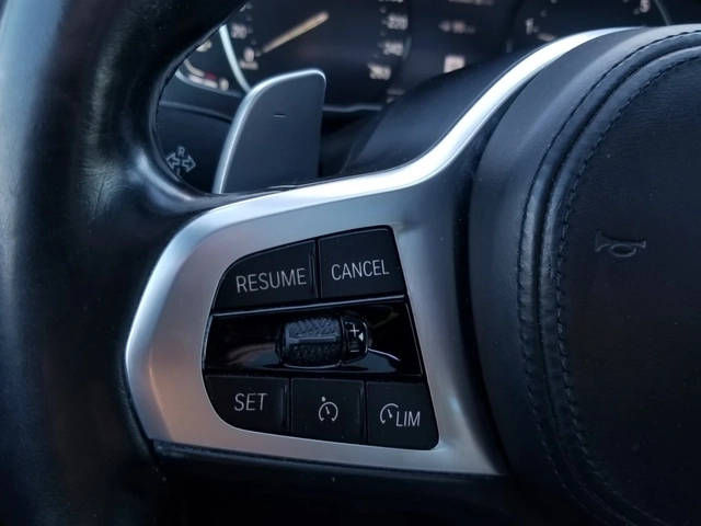 BMW 330 330i xDrive Sport Line - автомобили, коли, обяви за нови и употребявани 11