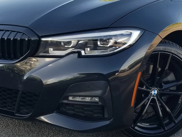 BMW 330 330i xDrive Sport Line - автомобили, коли, обяви за нови и употребявани 3