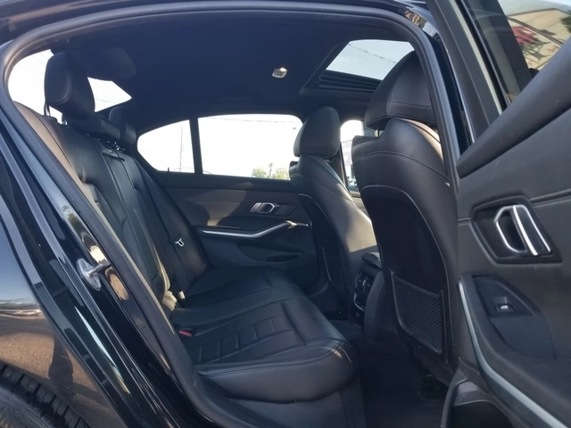 BMW 330 330i xDrive Sport Line - автомобили, коли, обяви за нови и употребявани 7