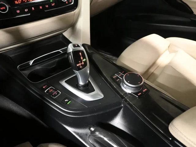 BMW 330 X Drive * Full extras* Цена до България - автомобили, коли, обяви за нови и употребявани 9