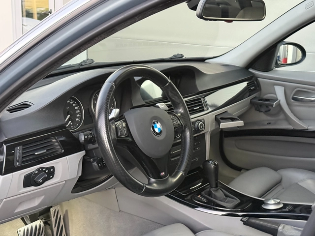 BMW 330 i M-Pack Реален пробег - автомобили, коли, обяви за нови и употребявани 8