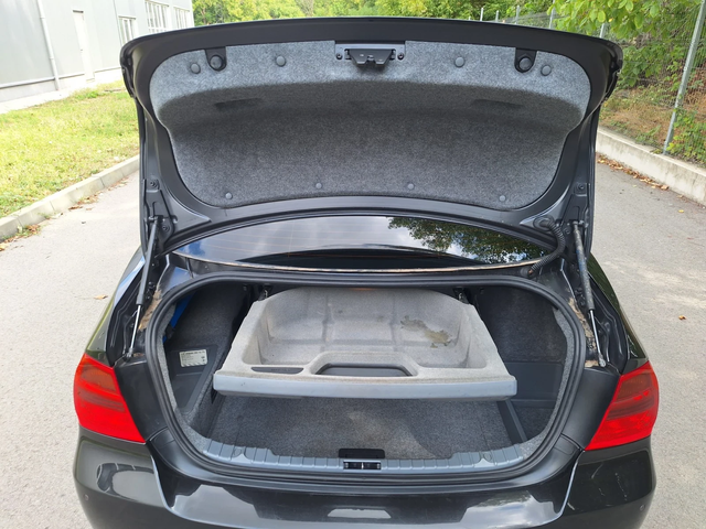 BMW 330 N52, 258к.с. кожа, навигация, автомат. Отличен. - автомобили, коли, обяви за нови и употребявани 15