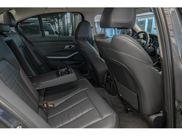 BMW 330d Sport/xDrive/Ambient/Камера/FullLed/Подгрев - автомобили, коли, обяви за нови и употребявани 7
