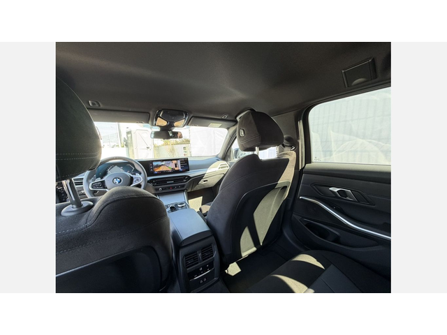 BMW 330d xDrive - автомобили, коли, обяви за нови и употребявани 10
