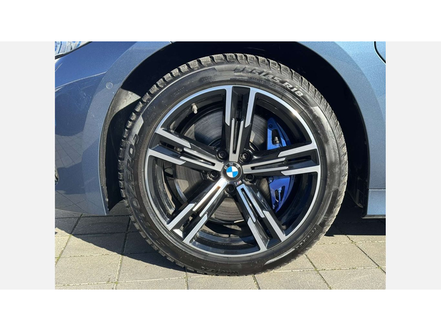 BMW 330e xDrive Touring - автомобили, коли, обяви за нови и употребявани 4