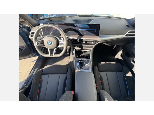 BMW 330e xDrive Touring - автомобили, коли, обяви за нови и употребявани 6