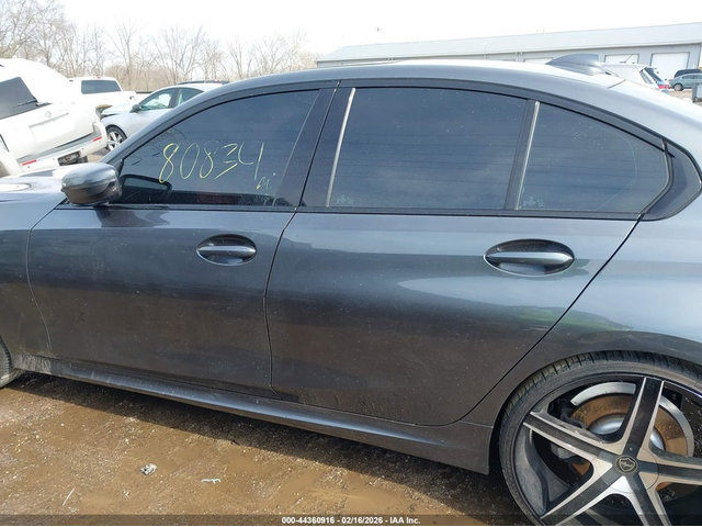 BMW 330I 2.0L I-4 DI, DOHC, VVT, TURBO, 255HP All Wheel Drive - автомобили, коли, обяви за нови и употребявани 13