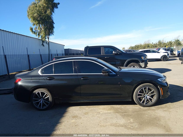 BMW 330I 2.0L I-4 DI, DOHC, VVT, TURBO, 255HP Rear Wheel Drive - автомобили, коли, обяви за нови и употребявани 12