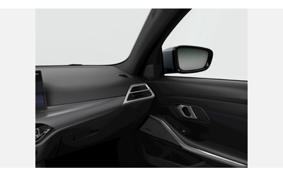 BMW 330i xDrive Touring - автомобили, коли, обяви за нови и употребявани 9