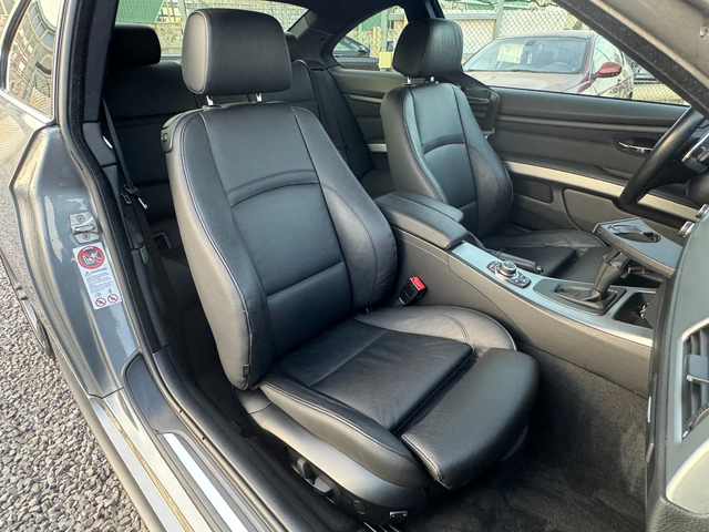 BMW 335 i M Pack ! SWISS ! - автомобили, коли, обяви за нови и употребявани 9