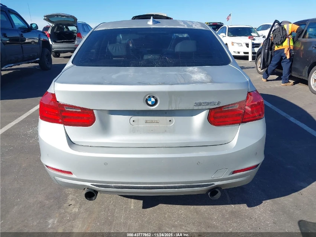 BMW 335 M-PACK / HEADUP / RECARO / M.ТОЧКА - автомобили, коли, обяви за нови и употребявани 4