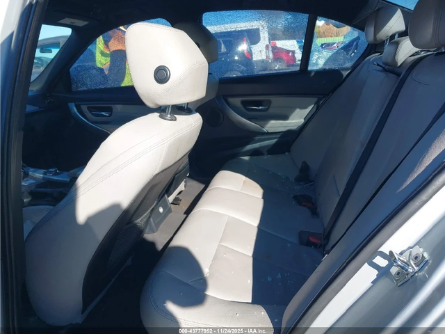 BMW 335 M-PACK / HEADUP / RECARO / M.ТОЧКА - автомобили, коли, обяви за нови и употребявани 8