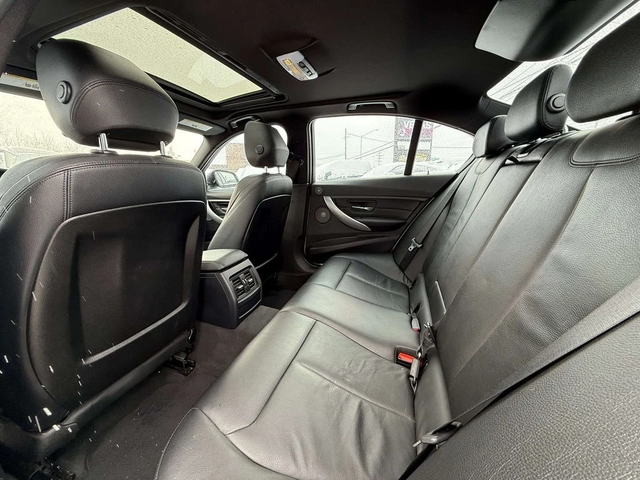 BMW 335 * xDrive * CARFAX * ЦЕНА ДО БГ - автомобили, коли, обяви за нови и употребявани 16