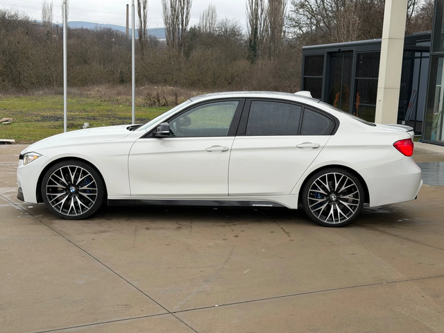 BMW 335 - автомобили, коли, обяви за нови и употребявани 2