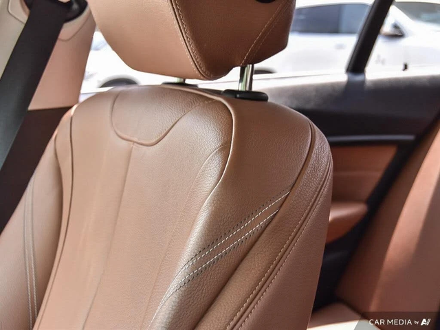 BMW 335 Sedan RWD* АвтоКредит* (ЦЕНА ДО БГ)* - автомобили, коли, обяви за нови и употребявани 12