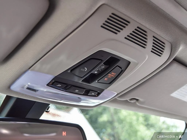 BMW 335 Sedan RWD* АвтоКредит* (ЦЕНА ДО БГ)* - автомобили, коли, обяви за нови и употребявани 8