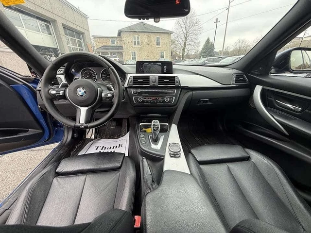 BMW 335 М Пакет/xDrive/CARFAX/Шибедах/Подгрев/Памет/Харма - автомобили, коли, обяви за нови и употребявани 10