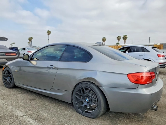 BMW 335 I M pack - автомобили, коли, обяви за нови и употребявани 9