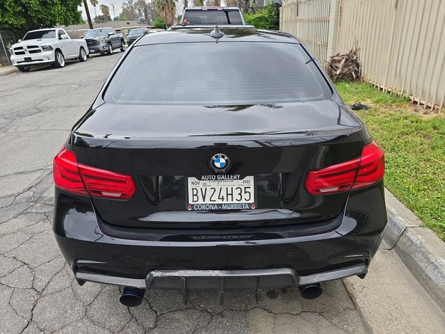 BMW 340 M Pack Shadowline* Harman* Head up* Фиксирана цена - автомобили, коли, обяви за нови и употребявани 4