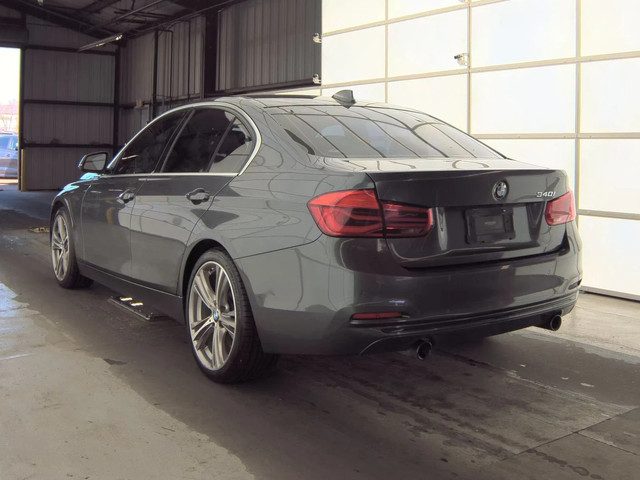 BMW 340 i SPORT LINE - автомобили, коли, обяви за нови и употребявани 5