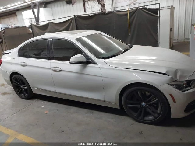 BMW 340 i B58 - автомобили, коли, обяви за нови и употребявани 11