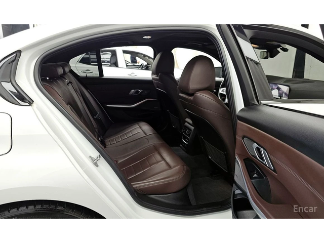 BMW 340 LASER* DISTRONIC* HARMAN KARDON* HEAD-UP* 360 CAM* - автомобили, коли, обяви за нови и употребявани 15