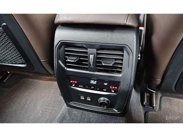 BMW 340 LASER* DISTRONIC* HARMAN KARDON* HEAD-UP* 360 CAM* - автомобили, коли, обяви за нови и употребявани 16