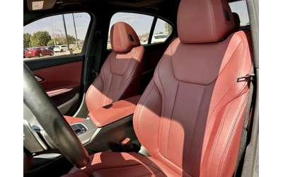 BMW 340 M340i xDrive/HUD/H&K/360/Red Interior - автомобили, коли, обяви за нови и употребявани 9