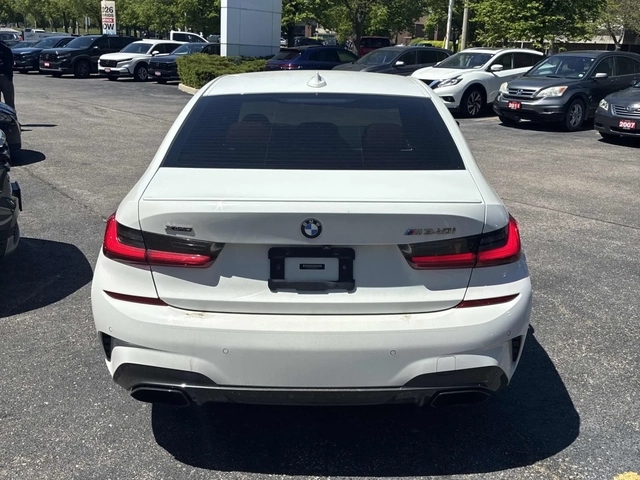 BMW 340 M340i xDrive * Keyless * ПАНОРАМА * CARFAX - автомобили, коли, обяви за нови и употребявани 4
