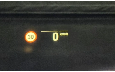 BMW 700 HUD| 360| ПАНО| ПОДГРЕВ - автомобили, коли, обяви за нови и употребявани 16