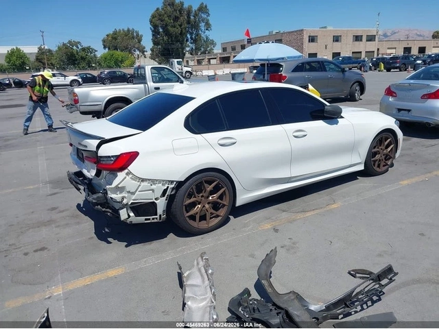 BMW 340 MPACK* HEADUP* HARMAN* AMBIENT* KEYLESS - автомобили, коли, обяви за нови и употребявани 5