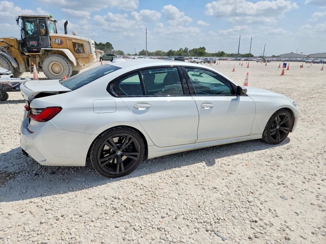 BMW 340 M340i* КОЖА* ПОДГРЕВ* ШИБИДАХ* КАМЕРА* - автомобили, коли, обяви за нови и употребявани 2