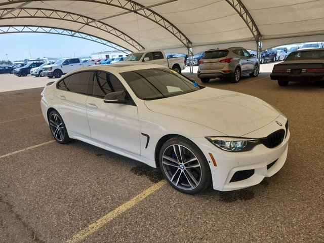 BMW 440 xi* M-SPORT* ДИГИТАЛНО ТАБЛО* HARMAN KARDON* - автомобили, коли, обяви за нови и употребявани 1