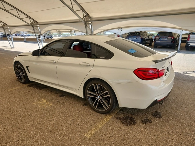 BMW 440 xi* M-SPORT* ДИГИТАЛНО ТАБЛО* HARMAN KARDON* - автомобили, коли, обяви за нови и употребявани 3