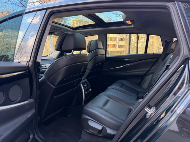 BMW 5 Gran Turismo 3.5d / DIGITAL / X-DRIVE - автомобили, коли, обяви за нови и употребявани 10