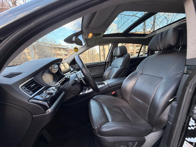 BMW 5 Gran Turismo 3.5d / DIGITAL / X-DRIVE - автомобили, коли, обяви за нови и употребявани 9