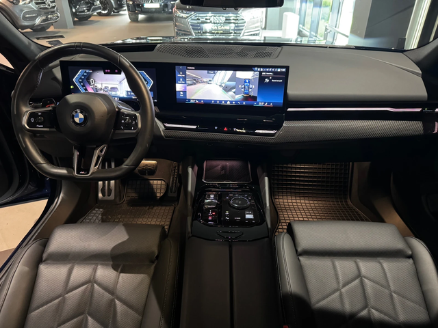 BMW 520 d xDrive M pro Pano B&W - автомобили, коли, обяви за нови и употребявани 10