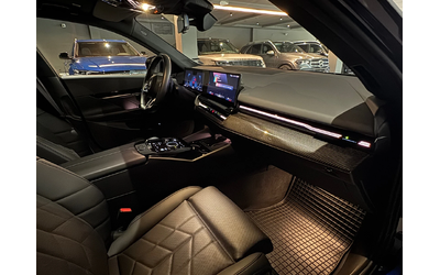 BMW 520 d xDrive M pro Pano B&W - автомобили, коли, обяви за нови и употребявани 12