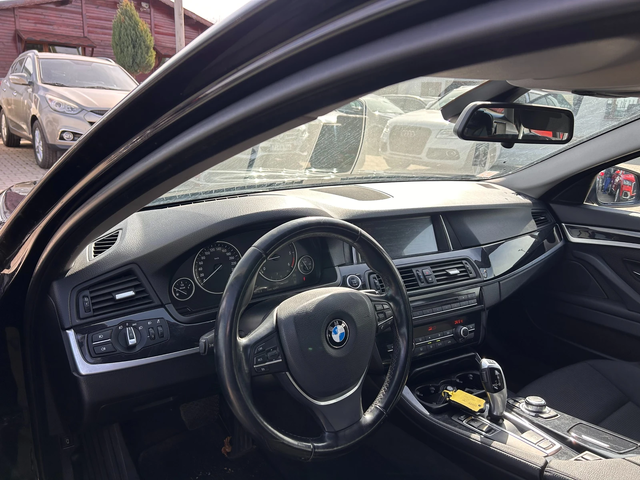 BMW 520 D AVTOMAT/NAVI EURO 5 - автомобили, коли, обяви за нови и употребявани 9