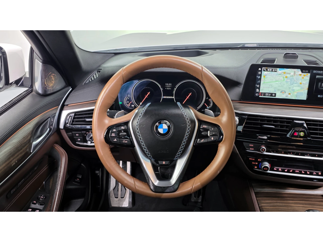 BMW 520 d M sport autogeorge.com - автомобили, коли, обяви за нови и употребявани 12