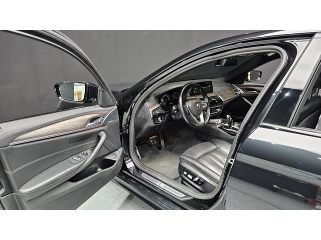 BMW 520 d M sport autogeorge.com - автомобили, коли, обяви за нови и употребявани 8