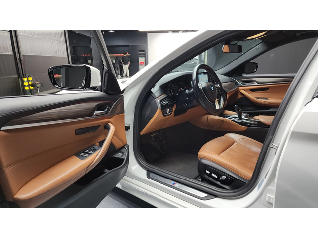 BMW 520 d M sport autogeorge.com - автомобили, коли, обяви за нови и употребявани 8