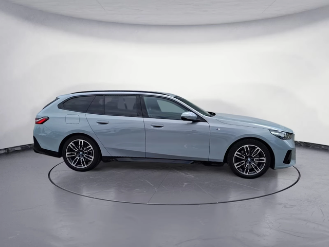 BMW 520 d xDrive M-Sportpaket - автомобили, коли, обяви за нови и употребявани 4