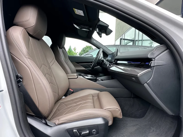 BMW 520 d M-Sport PRO - автомобили, коли, обяви за нови и употребявани 10