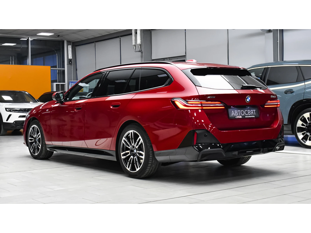 BMW 520 d xDrive M Sport Mild Hybrid Steptronic - автомобили, коли, обяви за нови и употребявани 6