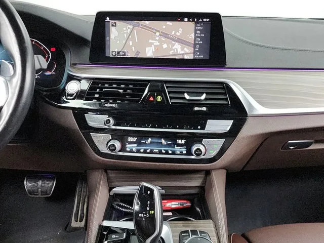 BMW 520 D M Sports Plus - автомобили, коли, обяви за нови и употребявани 13