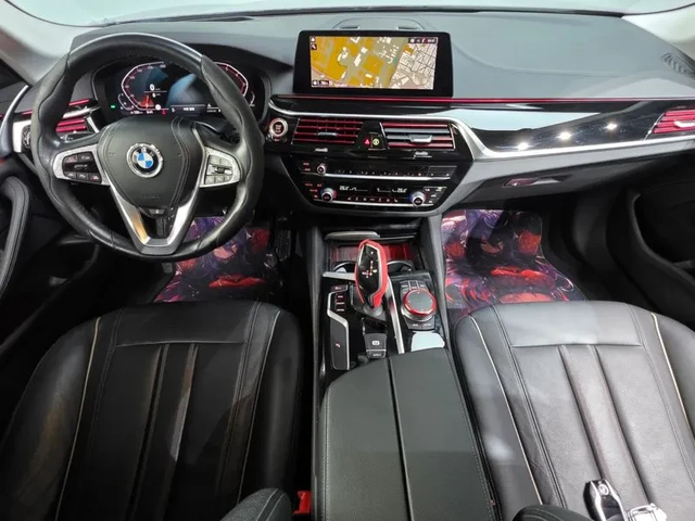 BMW 520 Luxury - автомобили, коли, обяви за нови и употребявани 6