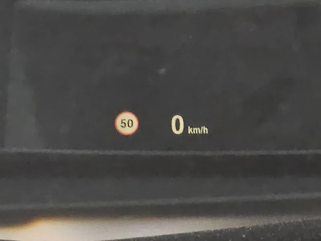 BMW 520 - автомобили, коли, обяви за нови и употребявани 9