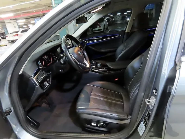 BMW 520 I Luxury - автомобили, коли, обяви за нови и употребявани 5